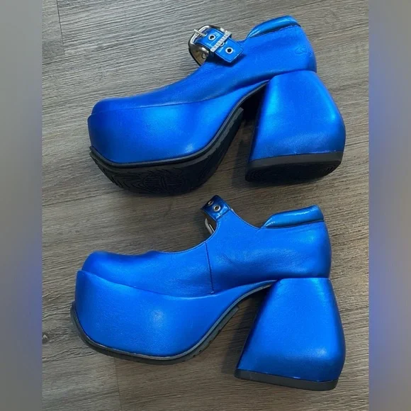 John Fluevog Blue Metallic Kool Platform Mary Janes Women’s size 8 - Picture 1 of 8